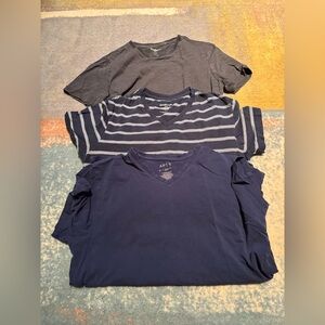 Men's used tee shirt bundle, 3 tees, all size small
